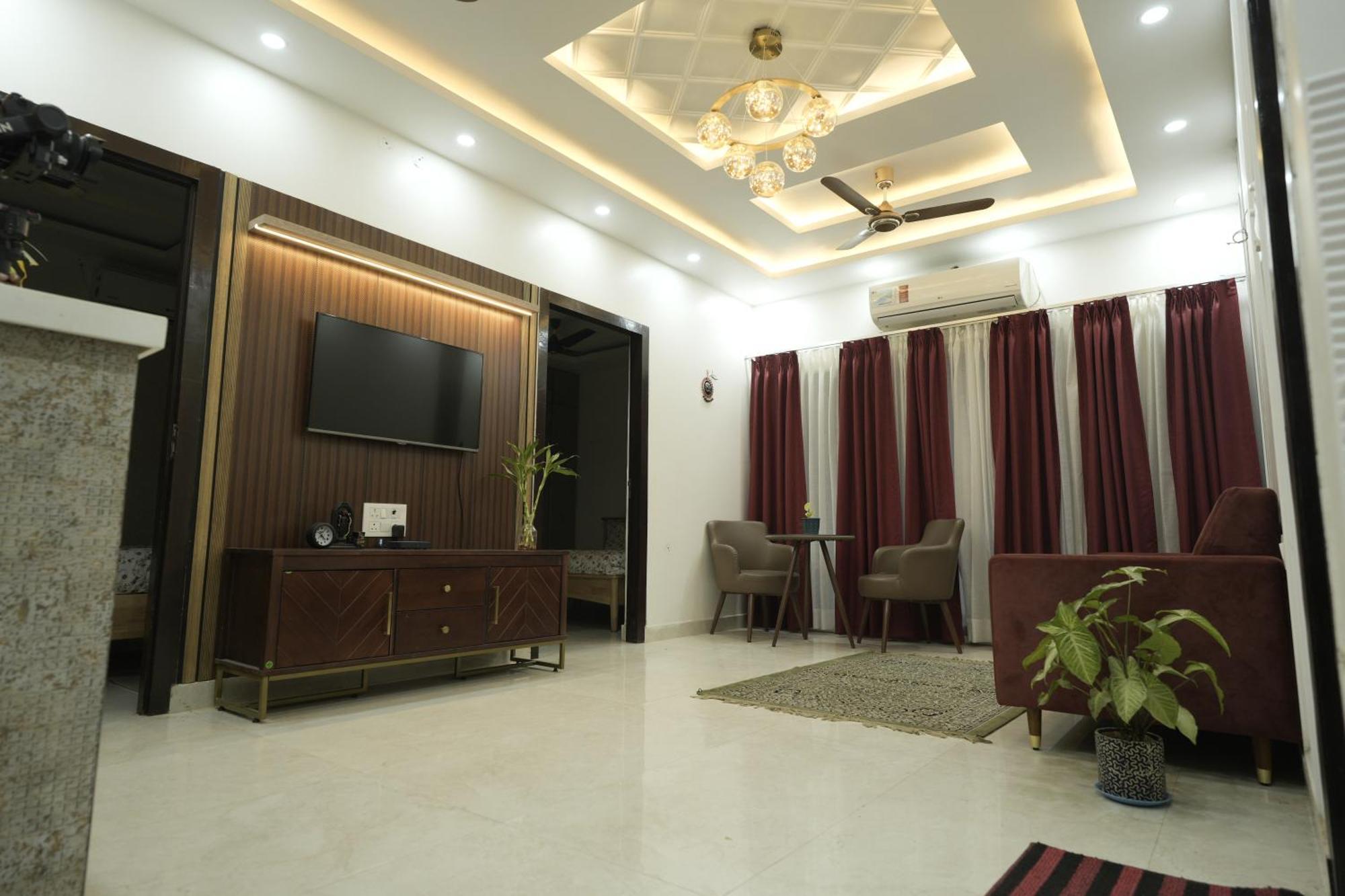 Allāhābād Junction Lalit Villa Luxury Apartments מראה חיצוני תמונה